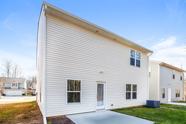 Building Photo - 4319 Drifter Dr