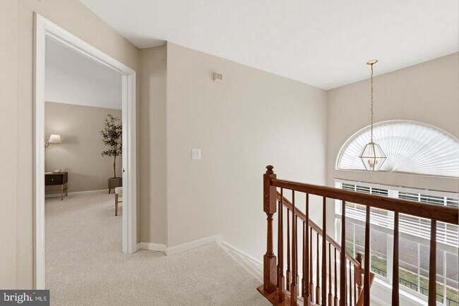Building Photo - 17037 Loftridge Ln