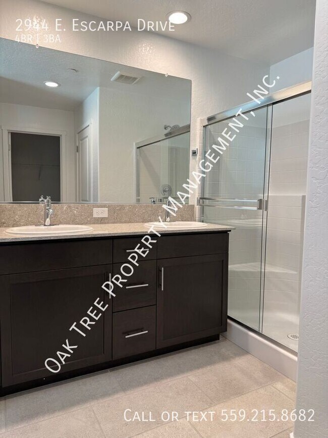 Building Photo - 2944 E Escarpa Dr