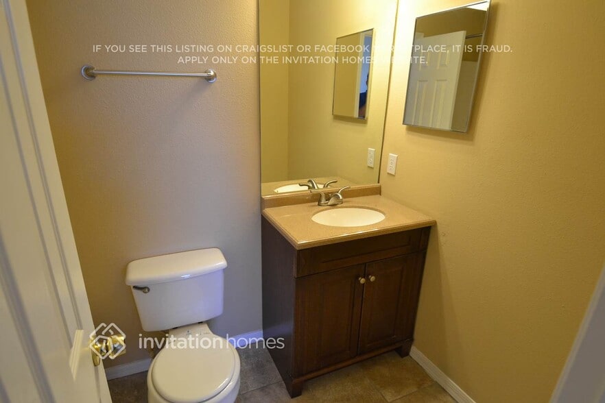 Building Photo - 6210 Calamari Pl