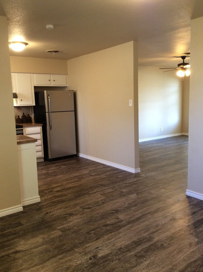 Building Photo - Available September 1st! Completely Update...