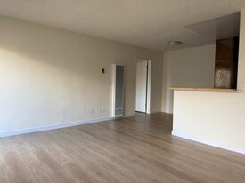 Building Photo - 15001 Condon Ave