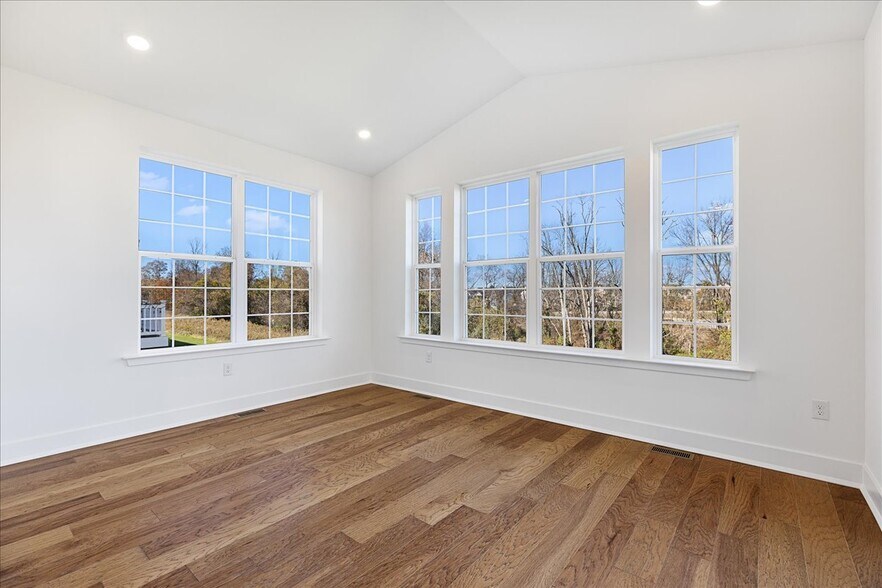 Building Photo - 15 Jacob Francis Way