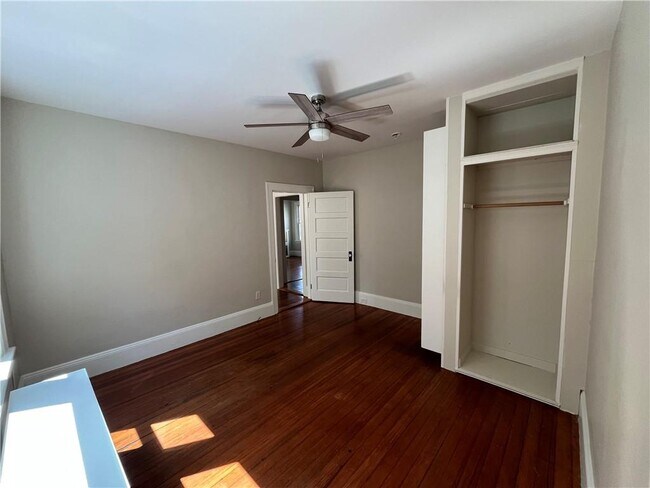 Building Photo - 224 Rochambeau Ave