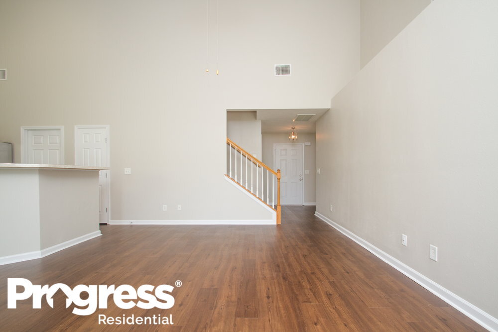 Building Photo - 110 Lyndhurst Dr