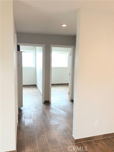 Building Photo - 1108 W 110th St