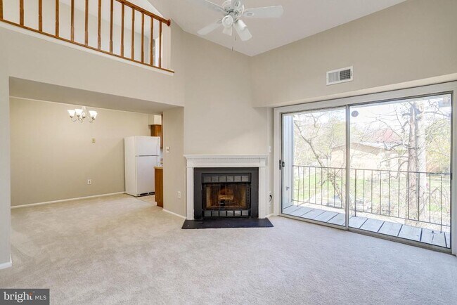 Building Photo - 7758 New Providence Dr