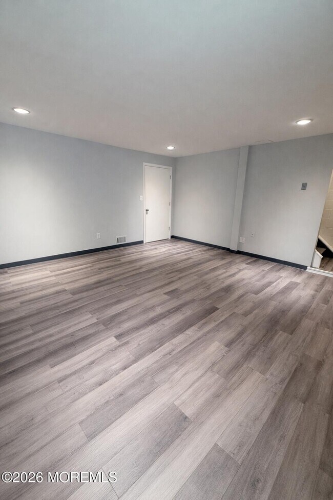 Building Photo - 18 Ginger Ct