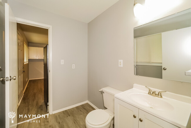 Building Photo - Charming 3 Bedroom in Kansas City
