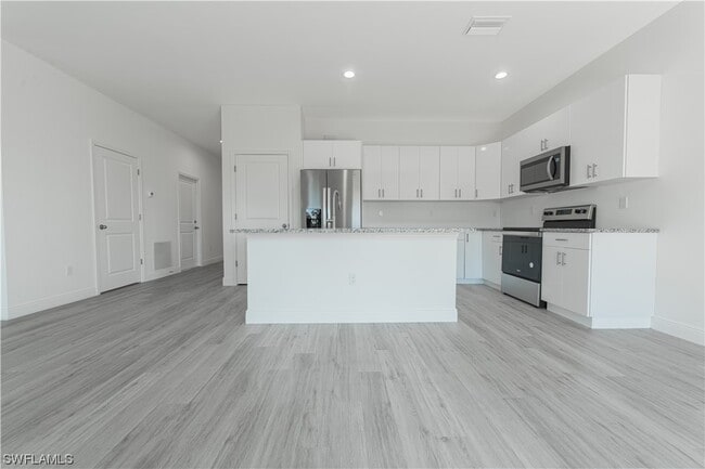 Building Photo - 7016 Hero Cir