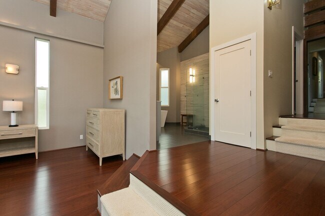 Building Photo - Elegant Oceanview Residence in Prestigious Hawaii Loa Ridge – 3 Bed / 3 Bath