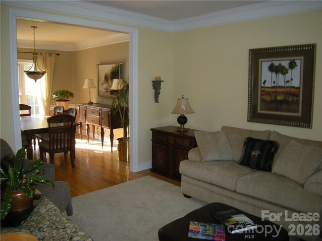 Building Photo - 10306 Gunnison Ln
