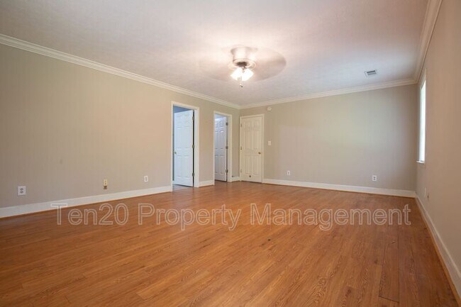 Building Photo - 8284 McKee Rd