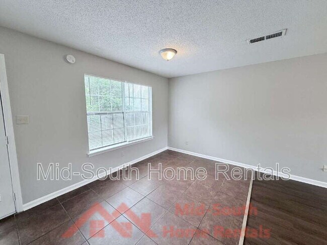 Building Photo - 3942 Chelsea Hill Dr