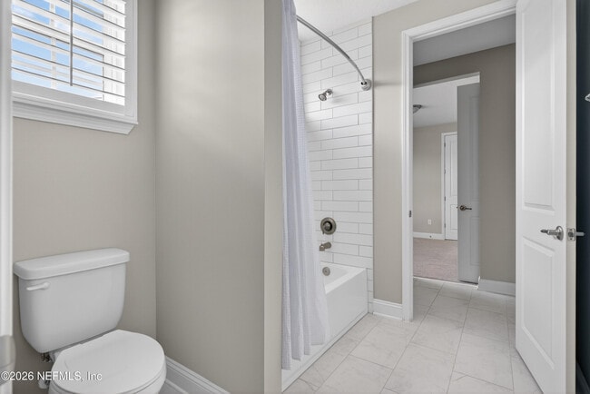 Building Photo - 527 Marquesa Cir