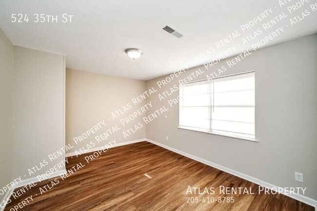 Building Photo - 524 35th St