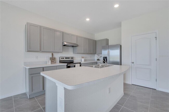 Building Photo - 2266 Tay Wes Dr