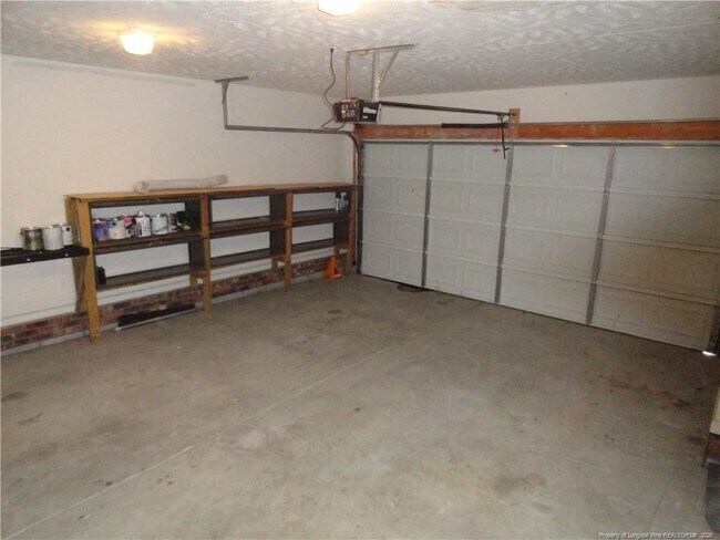 Building Photo - 172 Emma Ln