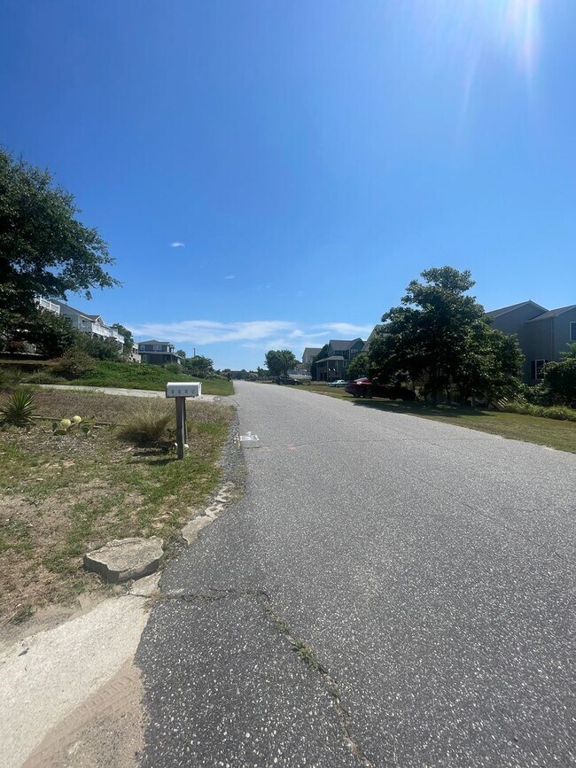 Building Photo - Long term rental in Nags Head