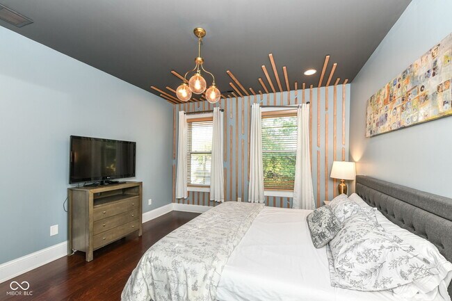 Building Photo - 1244 S Talbott St