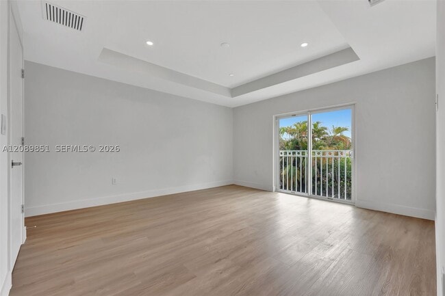 Building Photo - 1533 NW 94th Ave