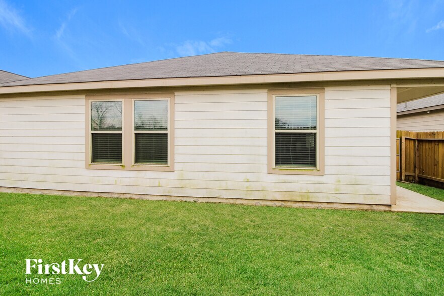 Building Photo - 723 Norwalk Dr