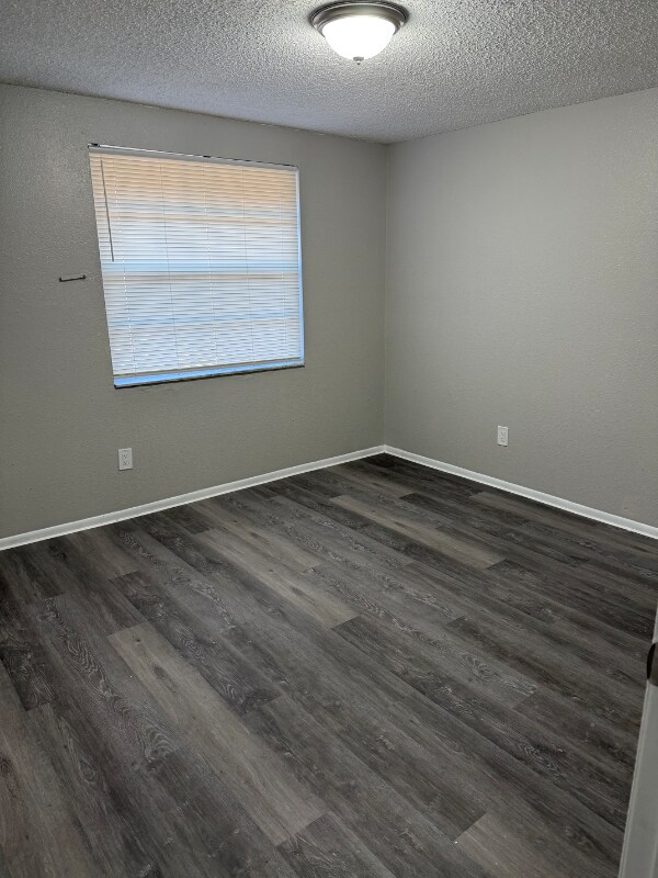 Building Photo - 1713 E Idell St