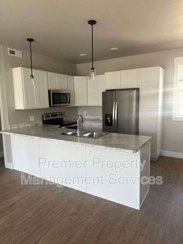 Building Photo - 6041 Elysian Rd