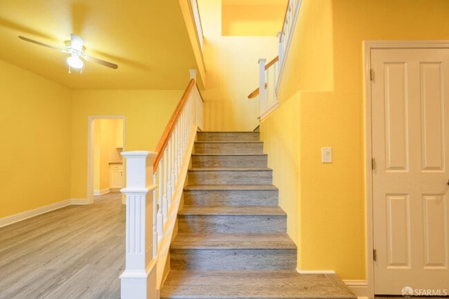 Building Photo - 5476 Summerfield Dr