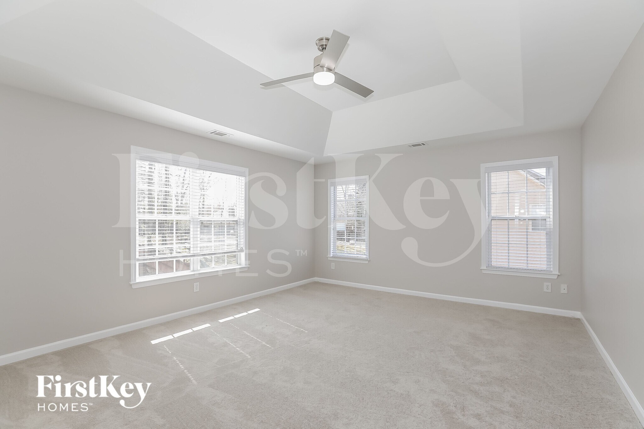 Building Photo - 2127 Mitford Ct