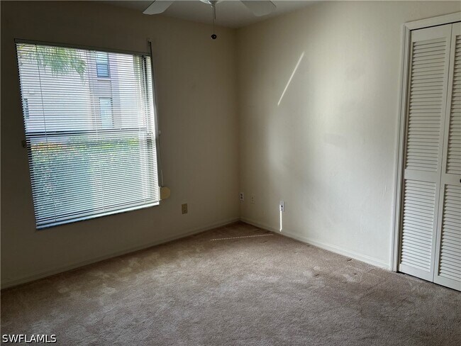 Building Photo - 513 Lake Louise Cir