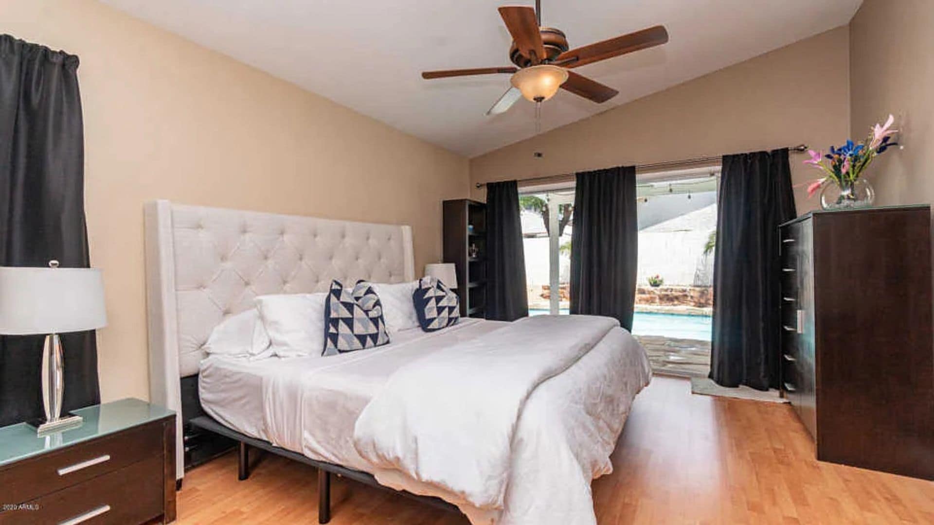 Building Photo - 318 W Sandra Ter