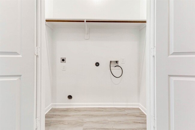 Building Photo - 18835 Luminescent Ln