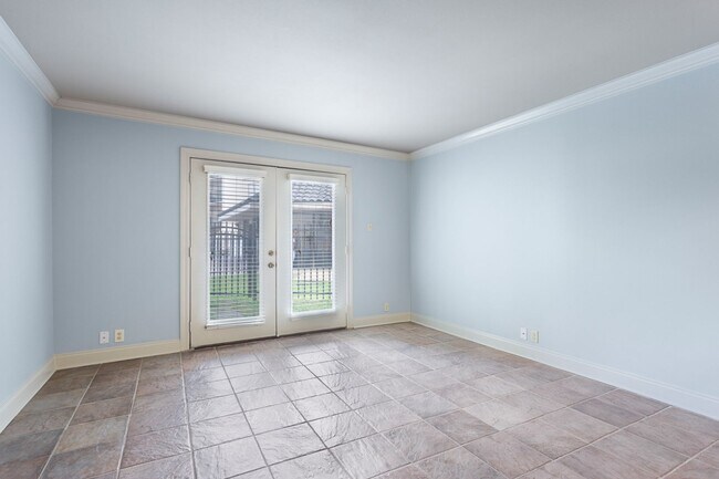 Building Photo - Downtown 1BR 1BA RIverview Unit 223