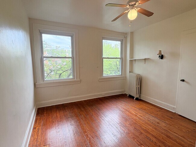Building Photo - 3209 Guilford Ave
