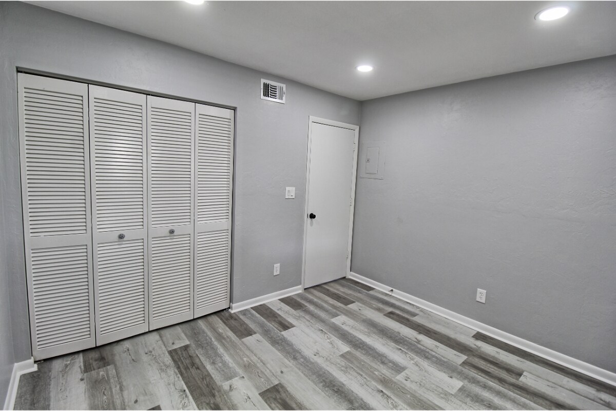 Building Photo - 28160 Pine Haven Way