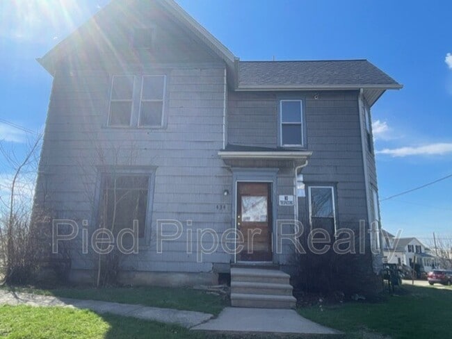 Building Photo - 434 1/2 S State Ave