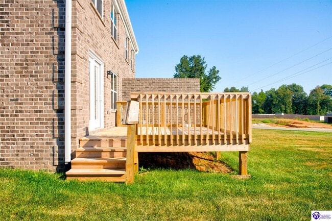 Building Photo - 203 Dixon Cir