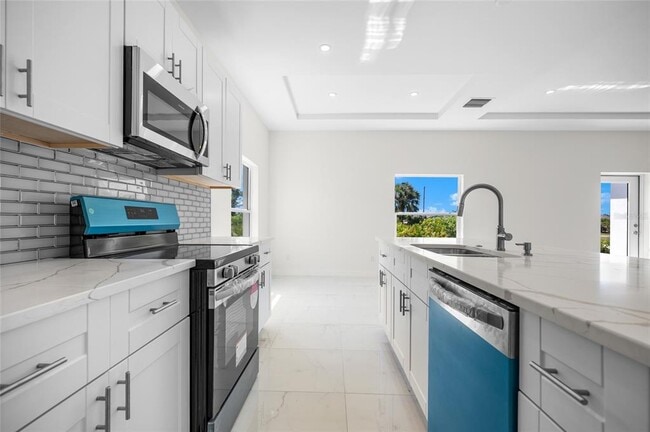 Building Photo - 13 Polar Ct