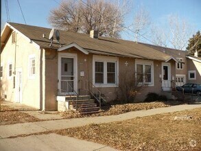 Building Photo - 1312/1316 Duplex
