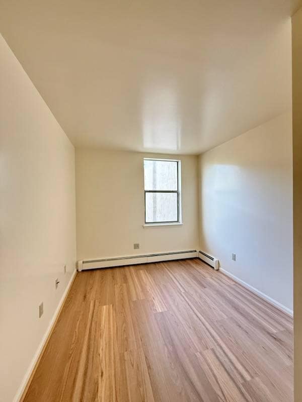 Building Photo - 87 MacDougal St