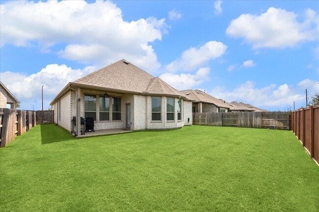 Building Photo - 7331 Mayapple Grove Ln