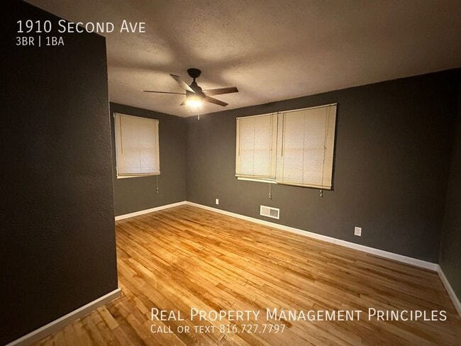 Building Photo - 1910 Second Ave-