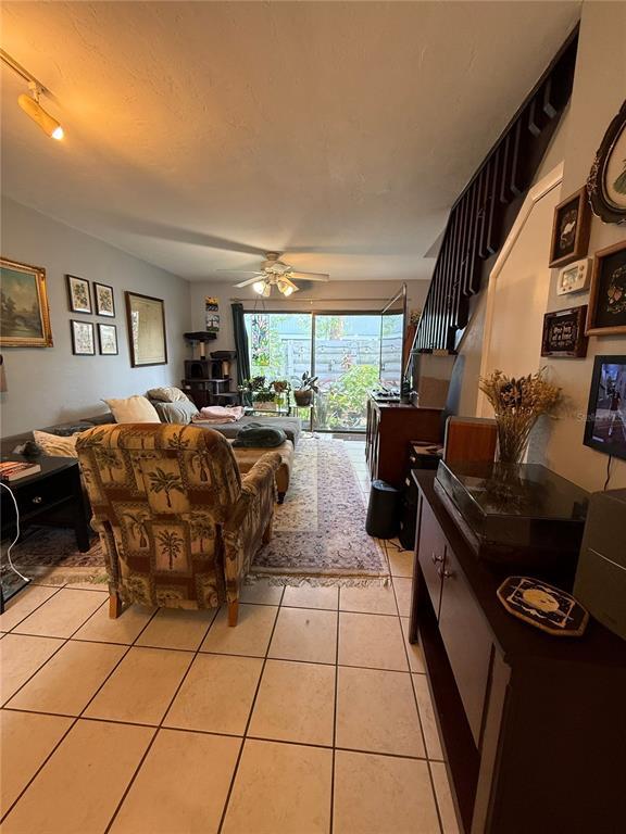 Building Photo - 3600 SW 19th Ave