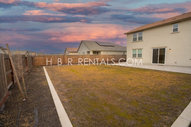 Building Photo - Lathrop Five Bedroom Rental Home - Move in...