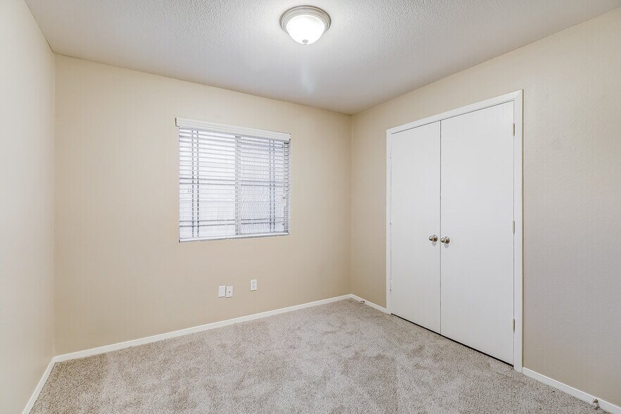 Building Photo - 6903 Rondo Dr