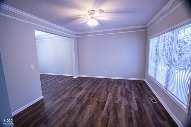 Building Photo - 10813 Putnam Pl