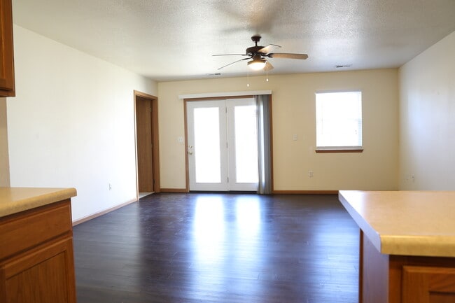 Building Photo - 22635 Hollow Oak Ln