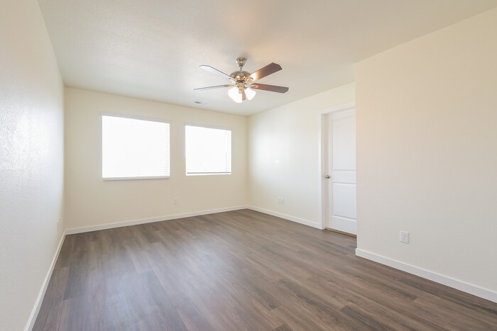 Building Photo - 13416 Oneida Ln