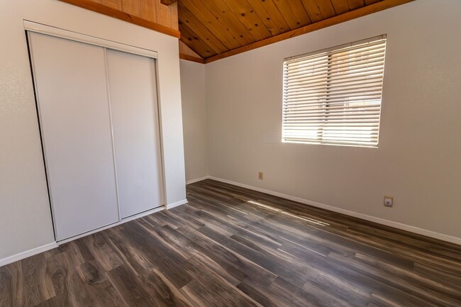 Building Photo - Cozy Home for Rent in Big Bear City